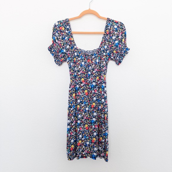 Miami‎ Womens Dress Size XS Floral Smocked Puff Sleeve Milkmaid Mini Cottagecore - Picture 2 of 8